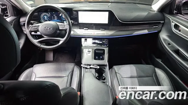 Hyundai Grandeur — интерьер