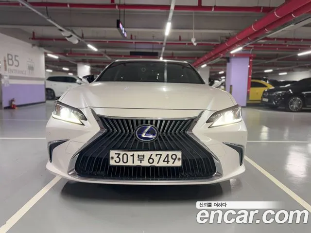 Lexus ES — экстерьер