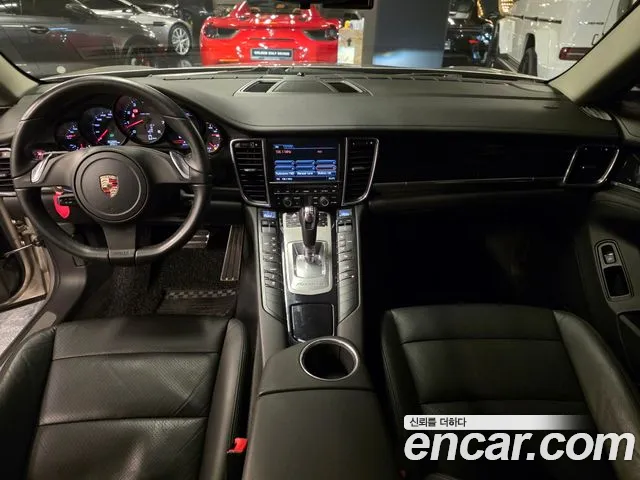Porsche Panamera — интерьер