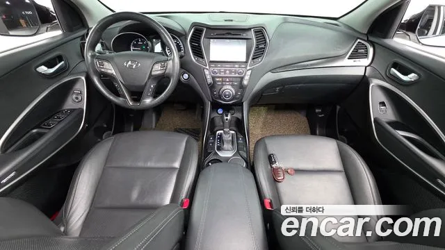 Hyundai Santa Fe — интерьер
