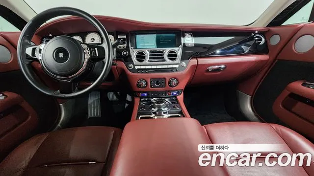 Rolls-Royce Wraith — интерьер