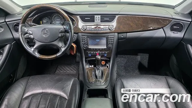 Mercedes-Benz CLS-класс — интерьер