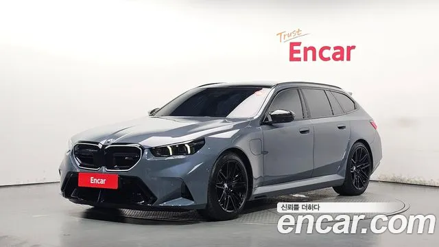 BMW M5 — экстерьер