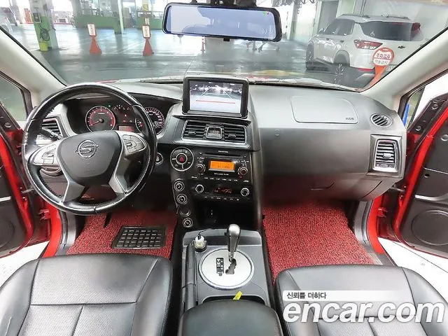 KG Mobility Korando — интерьер