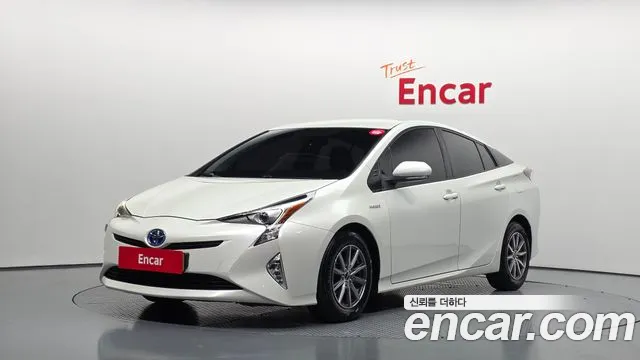 Toyota Prius — экстерьер