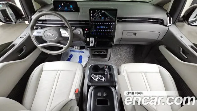 Hyundai Staria — интерьер