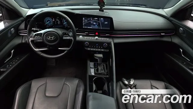 Hyundai Elantra — интерьер
