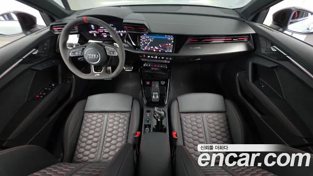 Audi RS3 — интерьер