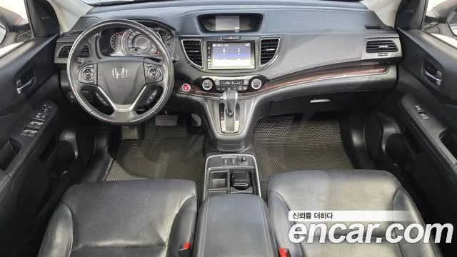 Honda CR-V — интерьер