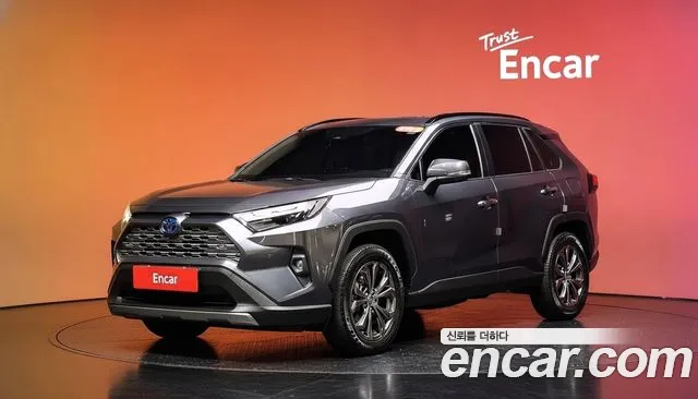 Toyota RAV4 — экстерьер