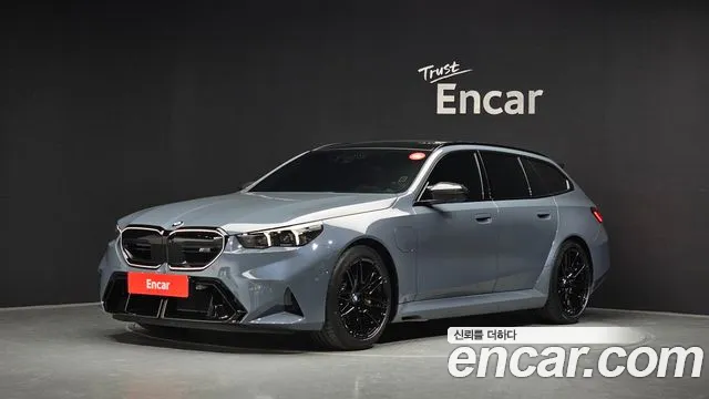BMW M5 — экстерьер