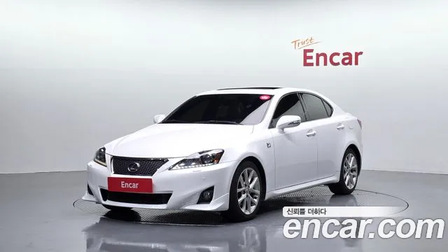 Lexus IS — экстерьер