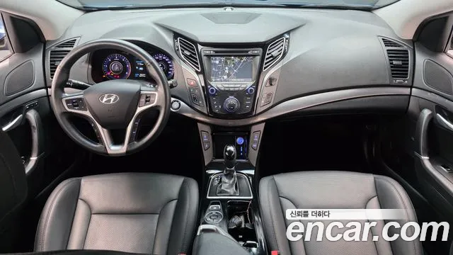 Hyundai i40 — интерьер