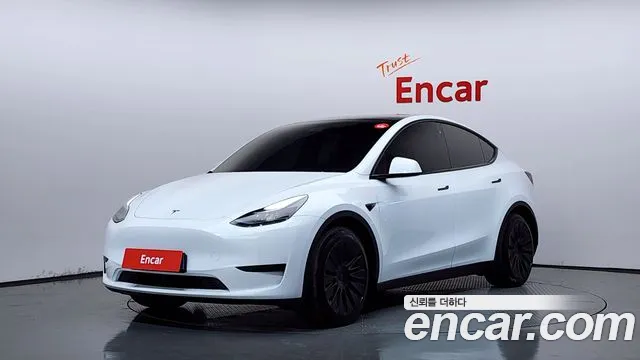 Tesla Model Y — экстерьер