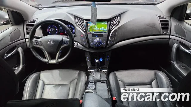 Hyundai i40 — интерьер