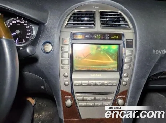 Lexus ES — интерьер