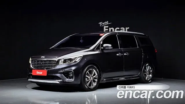 Kia Carnival — экстерьер