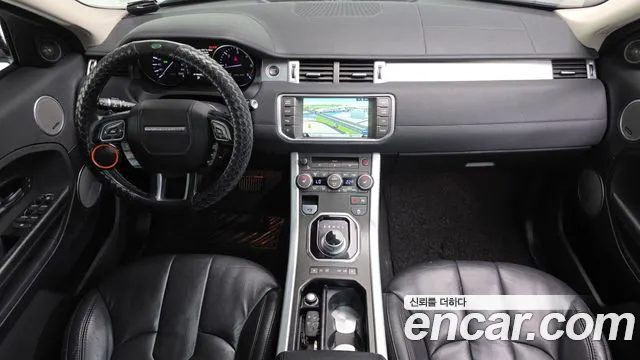 Land Rover Range Rover Evoque — интерьер
