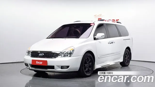 Kia Carnival — экстерьер