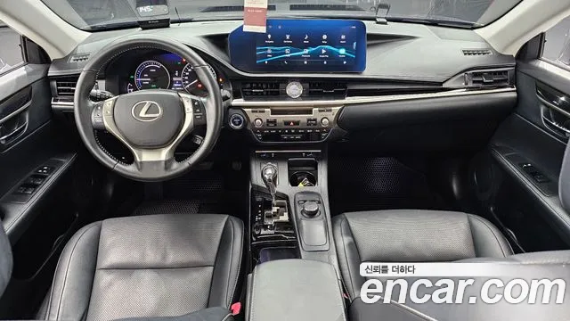 Lexus ES — интерьер