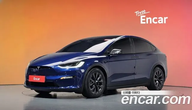 Tesla Model X — экстерьер