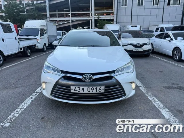 Toyota Camry — экстерьер