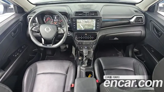 KG Mobility Tivoli — интерьер