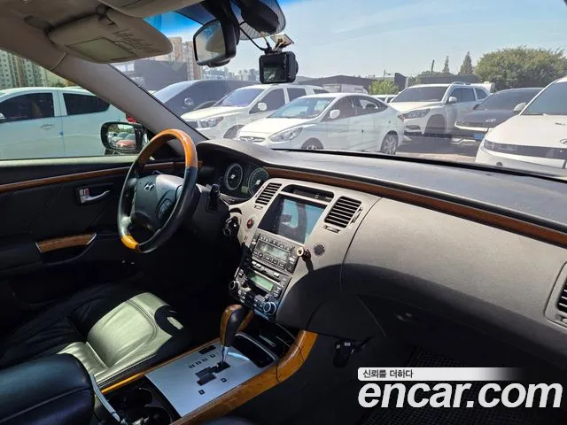 Hyundai Grandeur — интерьер
