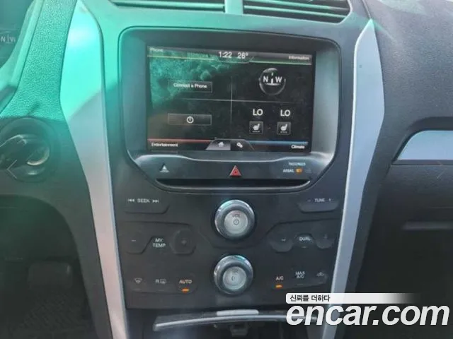 Ford Explorer — интерьер
