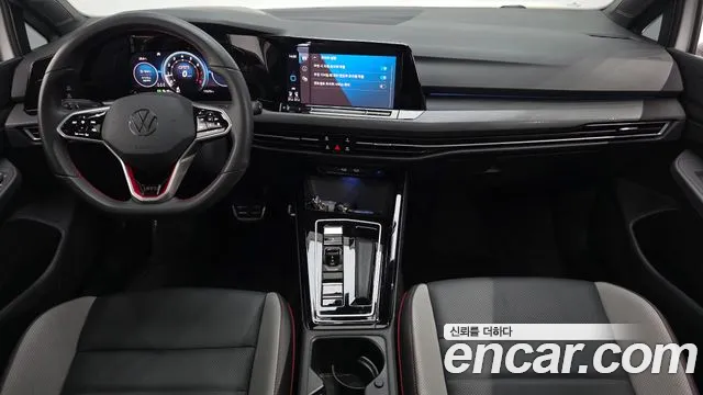 Volkswagen Golf — интерьер