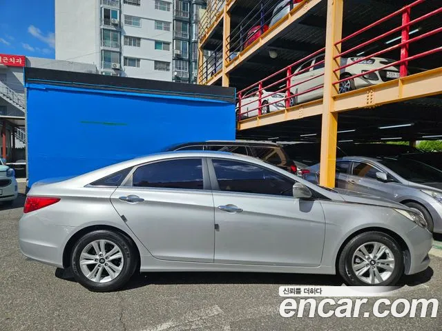 Hyundai Sonata — интерьер
