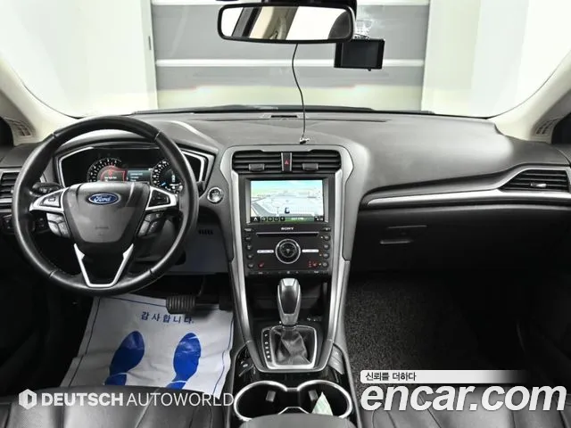 Ford Mondeo — интерьер