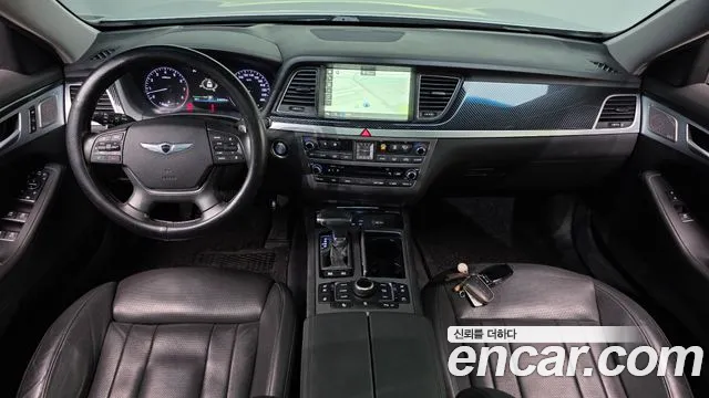 Hyundai Genesis — интерьер