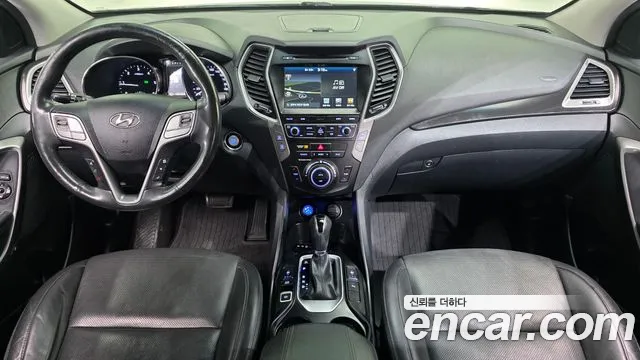 Hyundai Santa Fe — интерьер