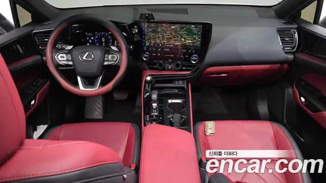 Lexus NX — интерьер