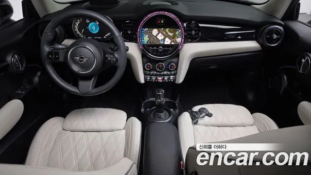 MINI Cooper — интерьер