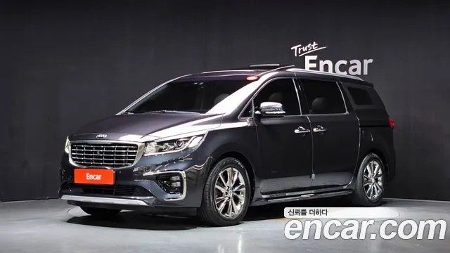 Kia Carnival — экстерьер