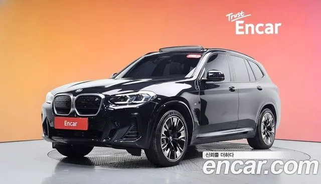 BMW iX3 — экстерьер