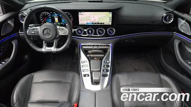Mercedes-Benz AMG GT — интерьер
