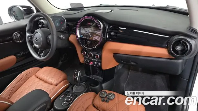 MINI Cooper — интерьер