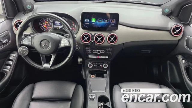 Mercedes-Benz B-класс — интерьер