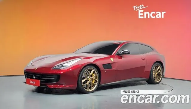 Ferrari GTC4 Lusso — экстерьер