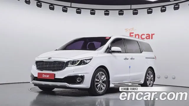 Kia Carnival — экстерьер