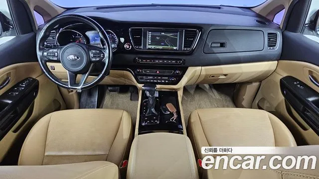 Kia Carnival — интерьер