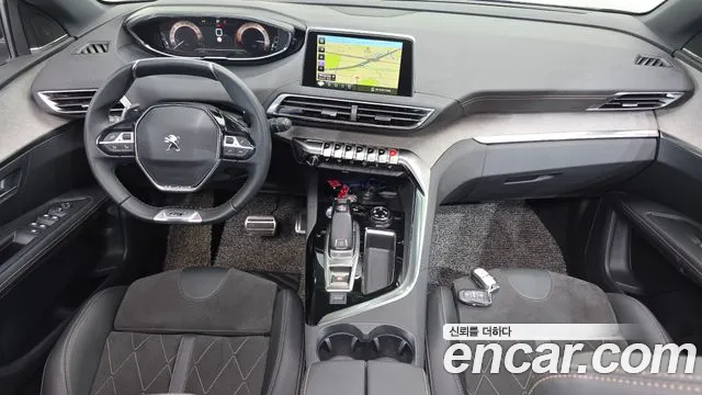 Peugeot 3008 — интерьер