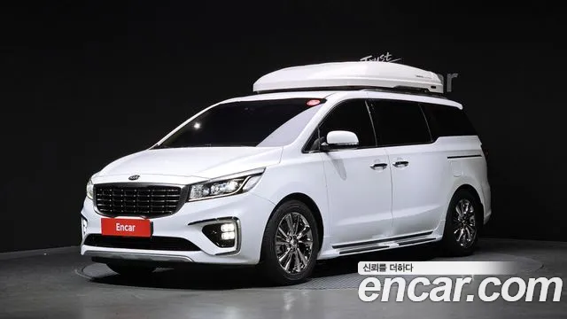 Kia Carnival — экстерьер