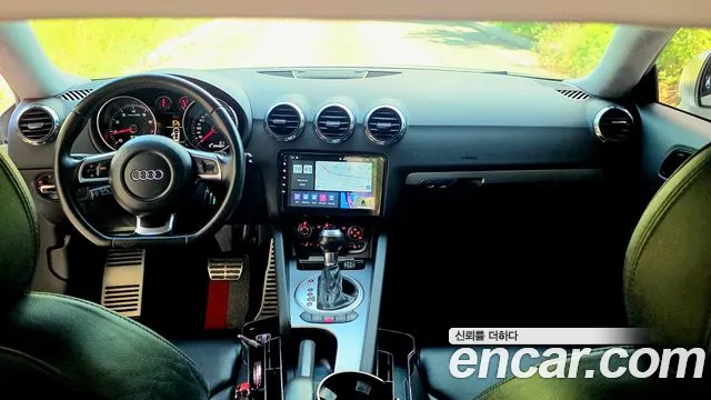 Audi TT — интерьер