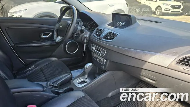 Renault Korea SM3 — интерьер