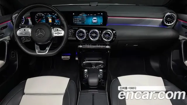 Mercedes-Benz CLA-класс — интерьер