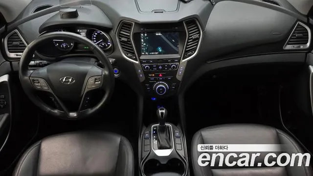 Hyundai Santa Fe — интерьер